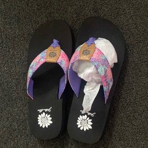 New flip flop never worn